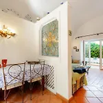 Nella Curva Della Funicolare, * Capri