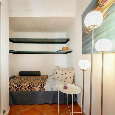 Nella Curva Della Funicolare, 公寓 *