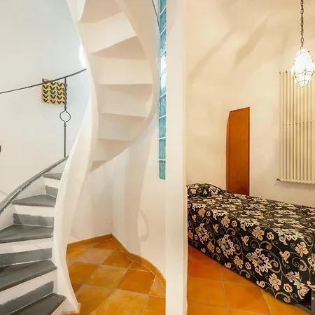 Nella Curva Della Funicolare, *