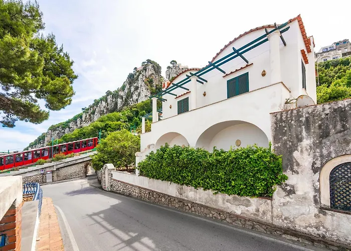 Apartament Nella Curva Della Funicolare,