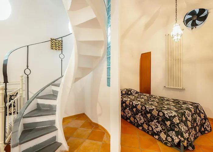 Nella Curva Della Funicolare, *