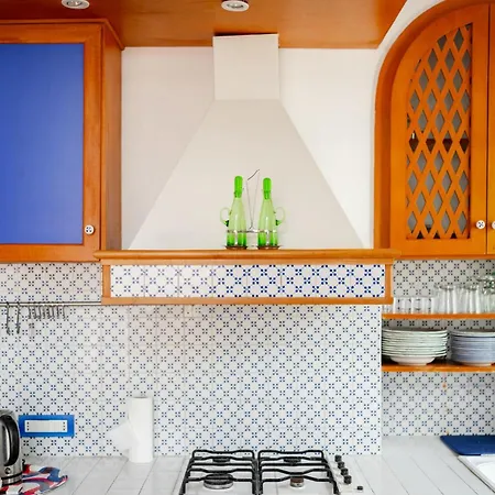 Διαμέρισμα Nella Curva Della Funicolare, *